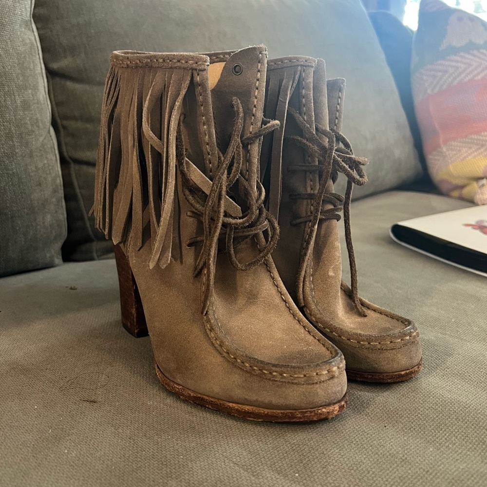 Frye Fringe Lace-Up Heeled Boots Dark Green/Brownish